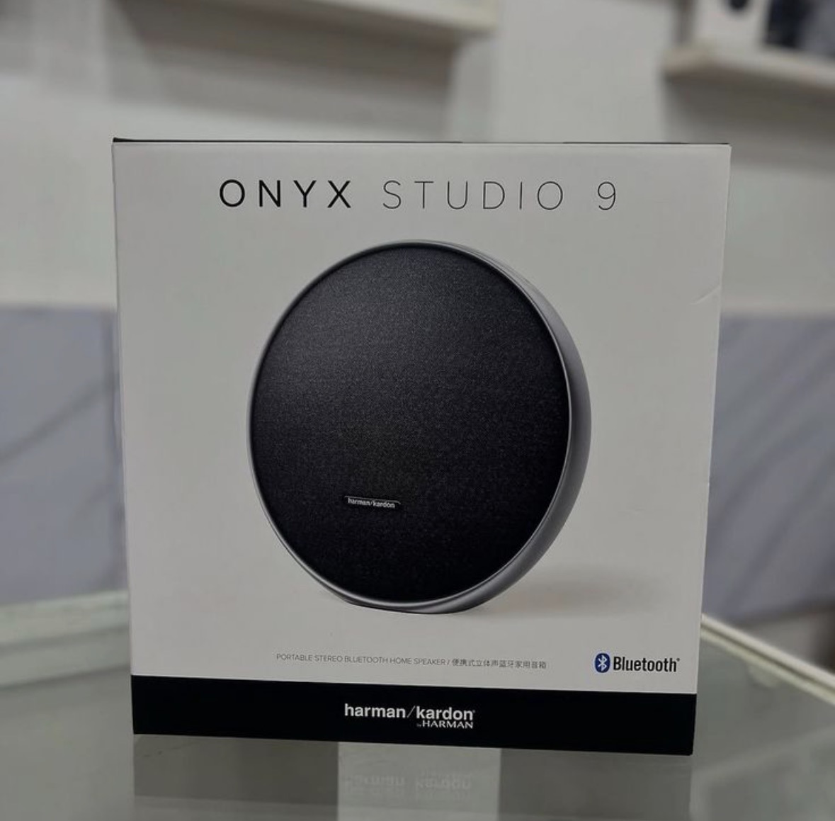 Onyx Studio 9